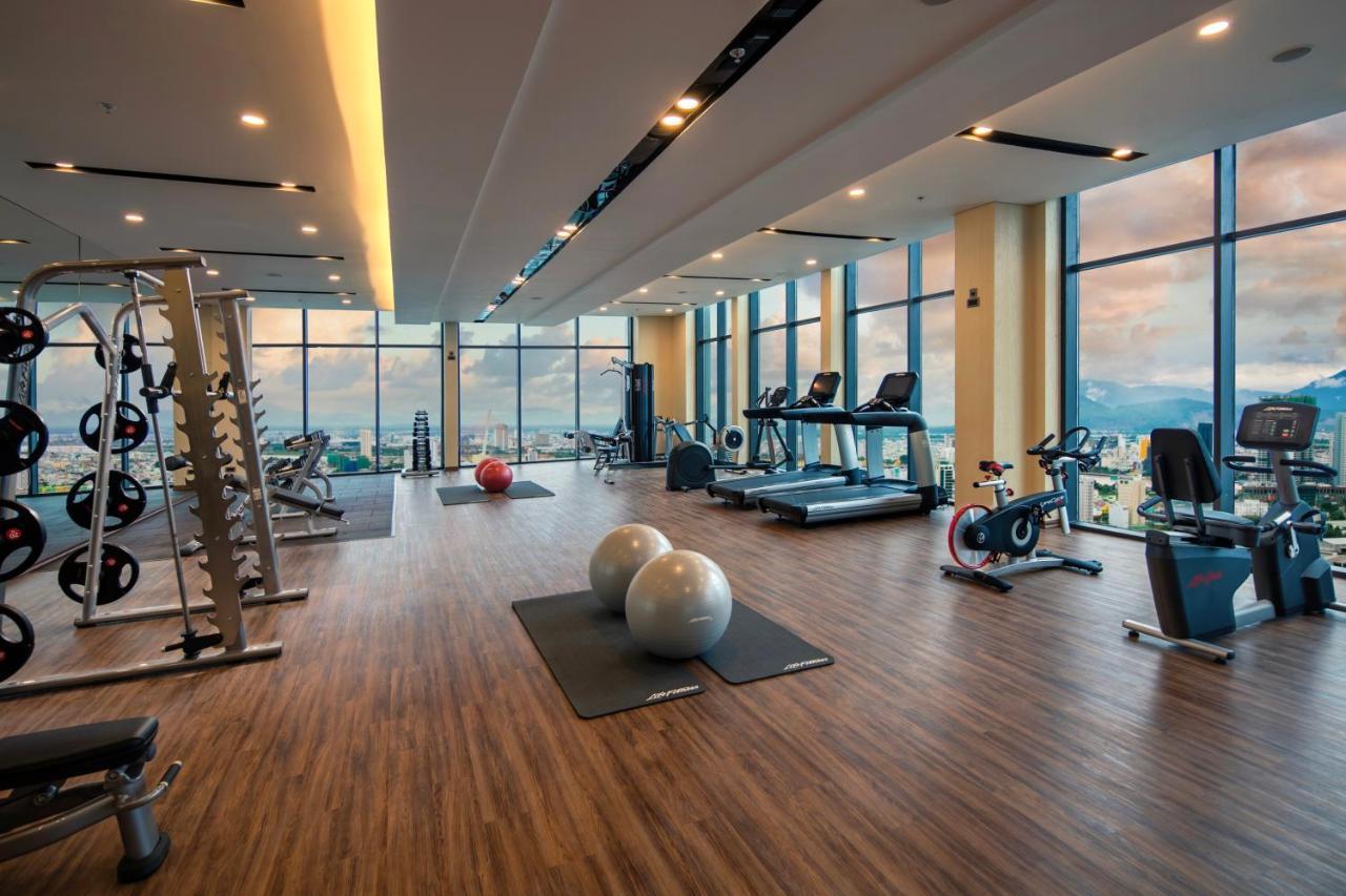 Luxury Beach Condo 5-Star, Rooftop Pool ダナン市 エクステリア 写真