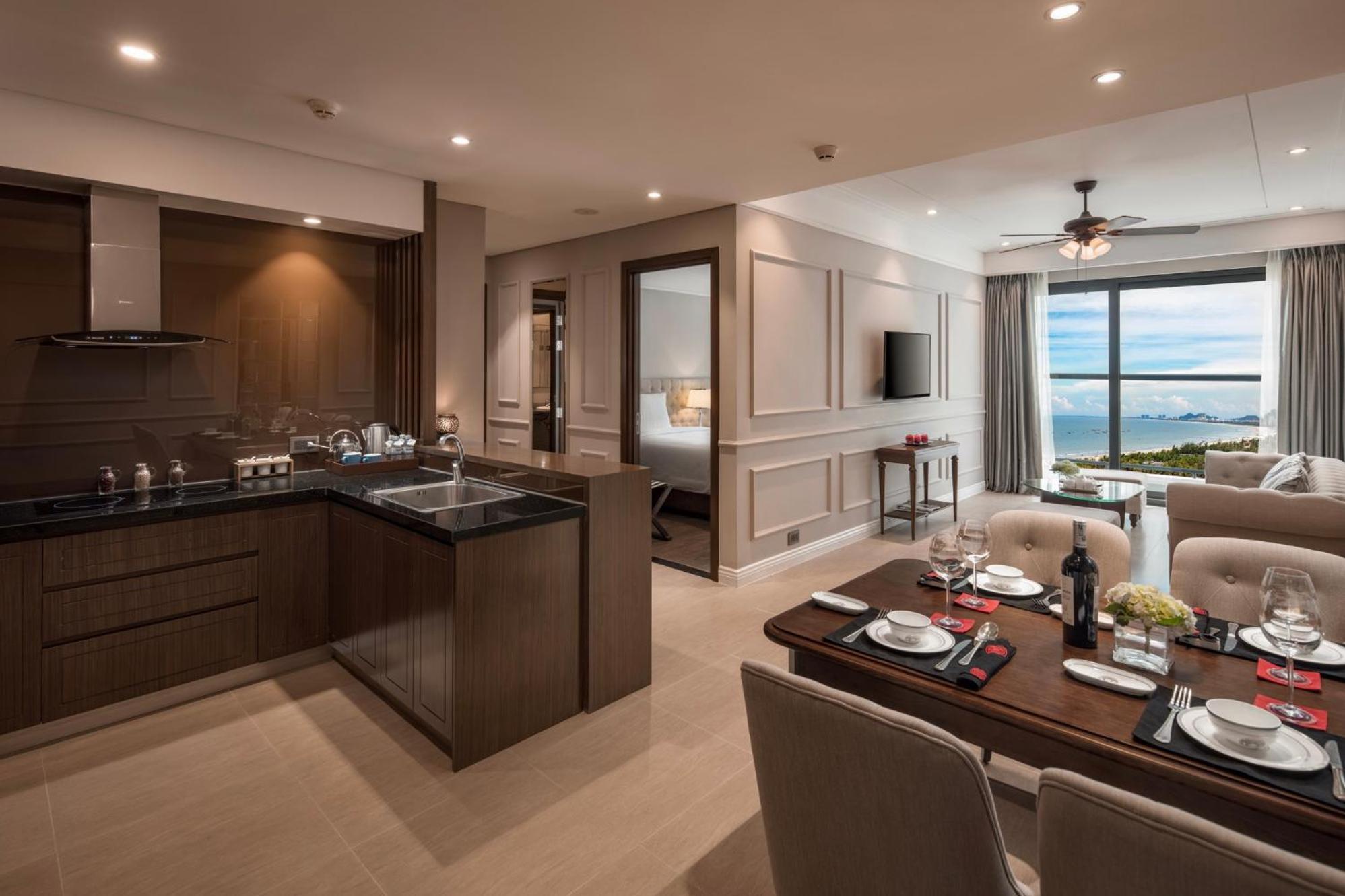 Luxury Beach Condo 5-Star, Rooftop Pool ダナン市 エクステリア 写真